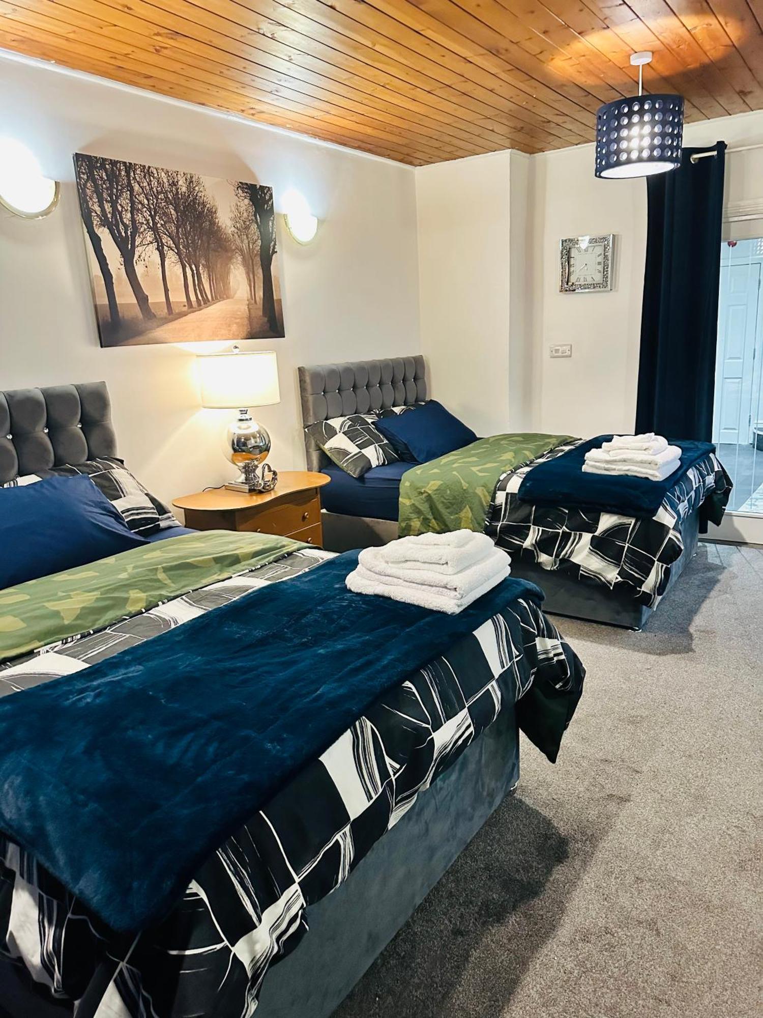 Modern 2 Bedroom Apt Derby City Екстериор снимка